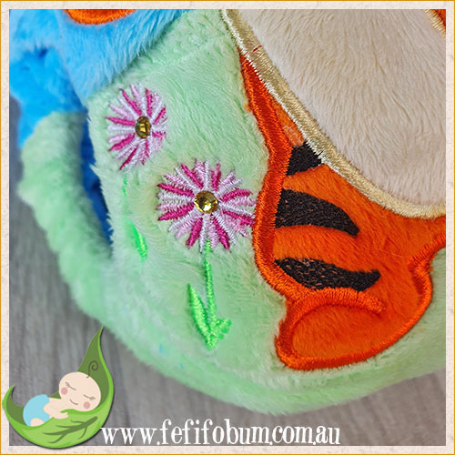 https://fireflycollective.com.au/images/tigger-crystal-details-on-flowers.jpg